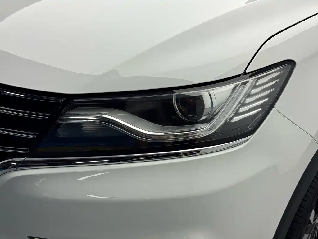 Roewe RX5 — миниатюра 20