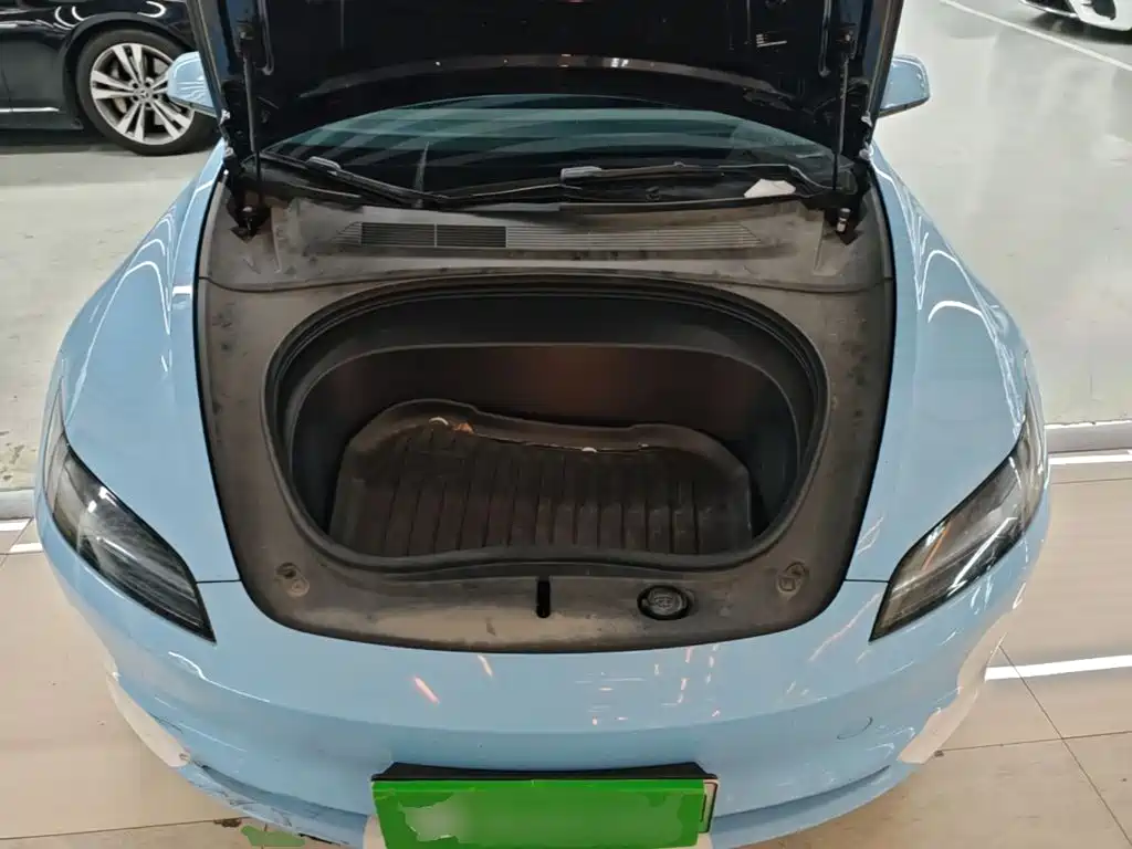 Tesla Model 3 — миниатюра 20