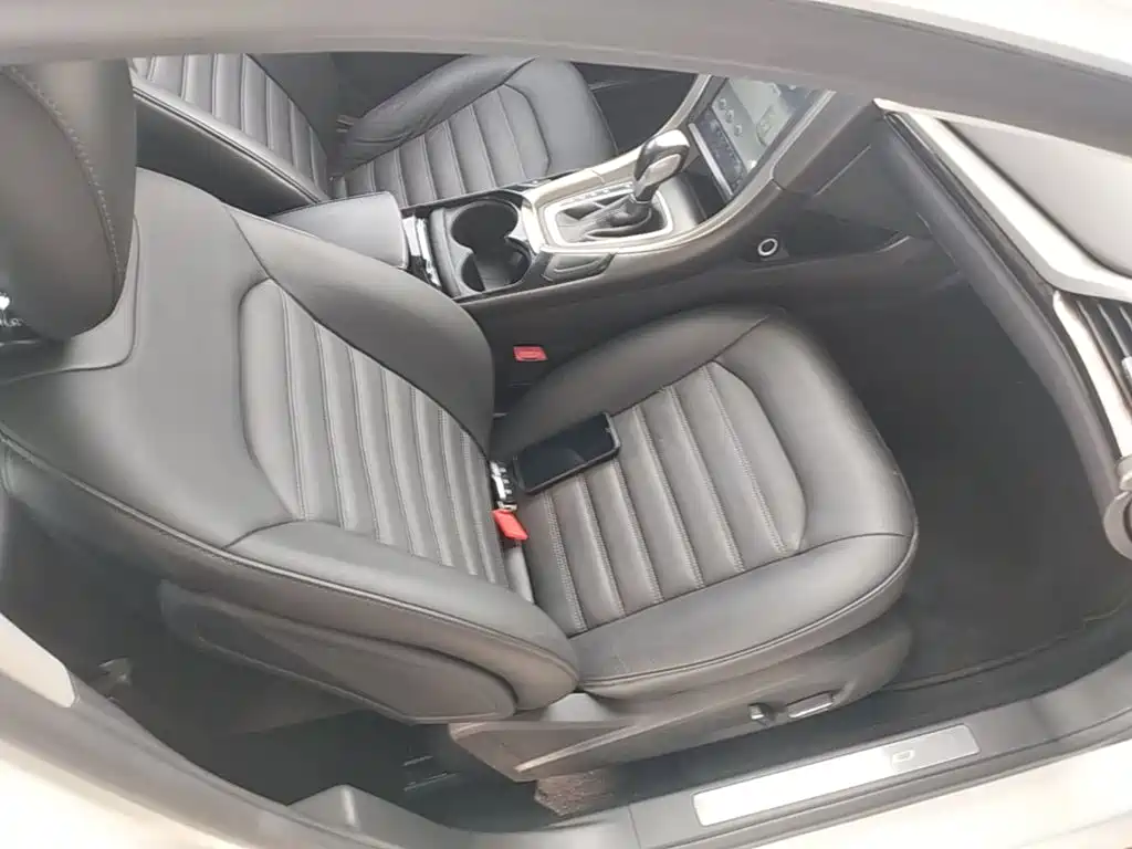 Ford Mondeo — миниатюра 25