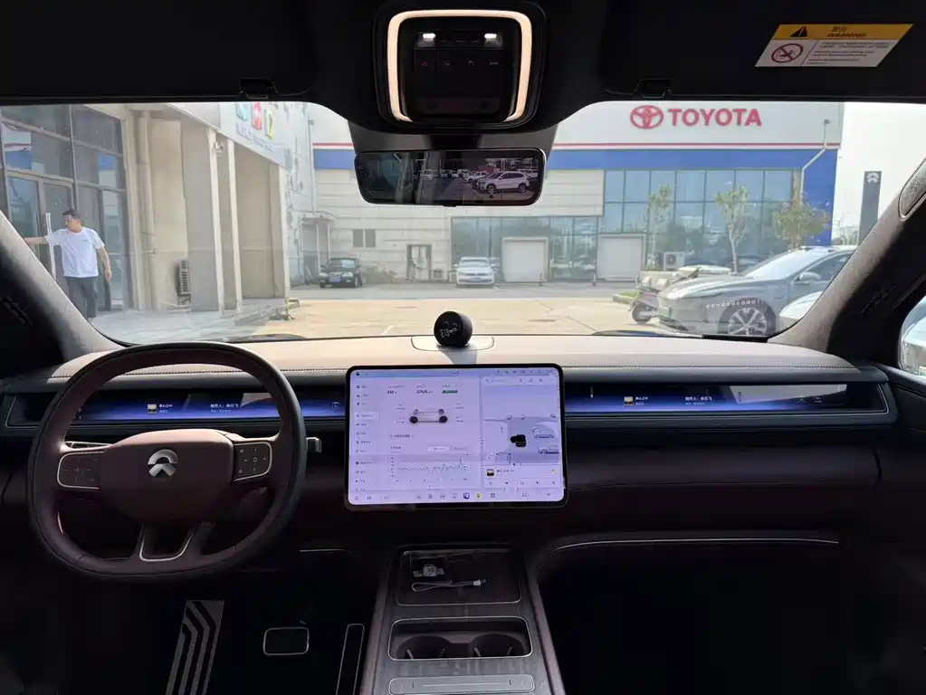 NIO ES8 — миниатюра 10
