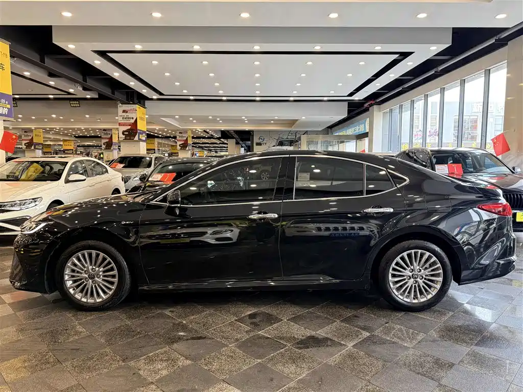 Toyota Camry — миниатюра 34