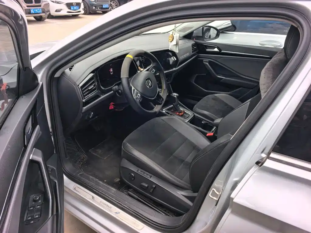 Volkswagen Sagitar — миниатюра 7