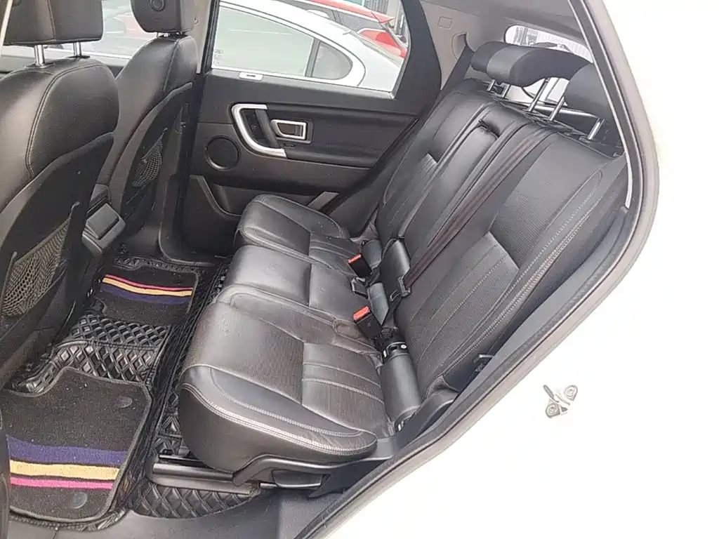 Land Rover Discovery Sport — миниатюра 17