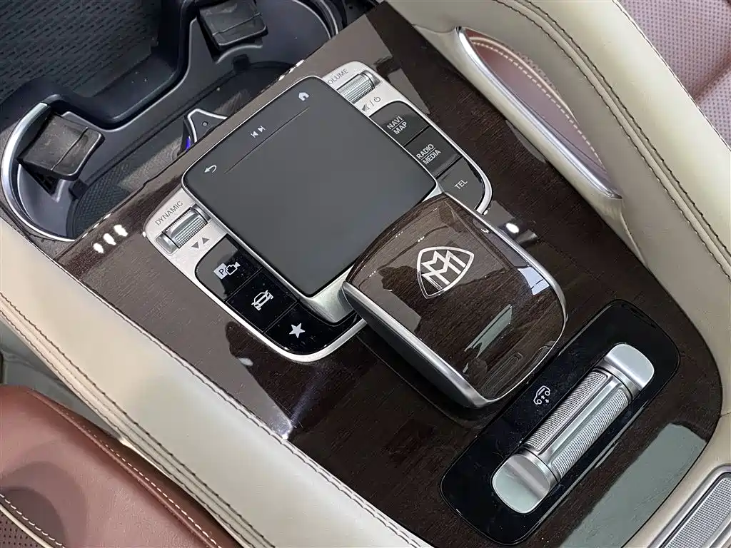 MERCEDES-BENZ MAYBACH GLS