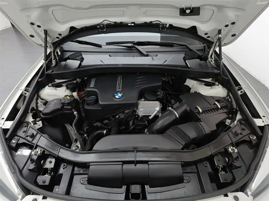 BMW X1 2014 sDrive18i Fashion