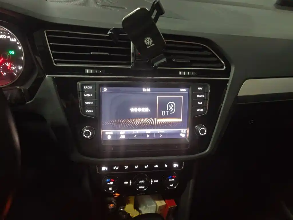 Volkswagen Tiguan L — миниатюра 6