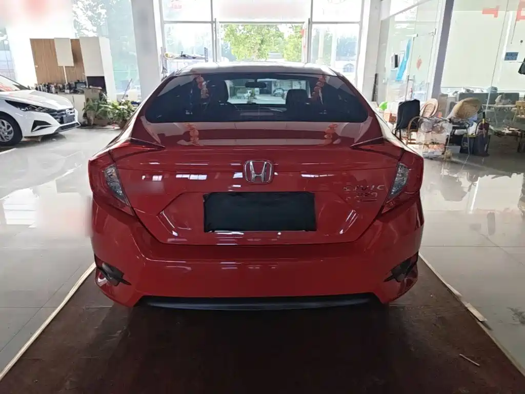 Honda Civic — миниатюра 6