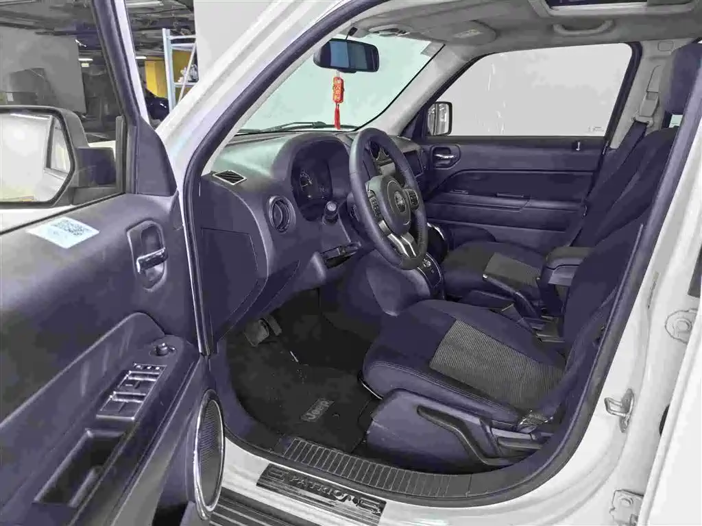Jeep Patriot — миниатюра 5