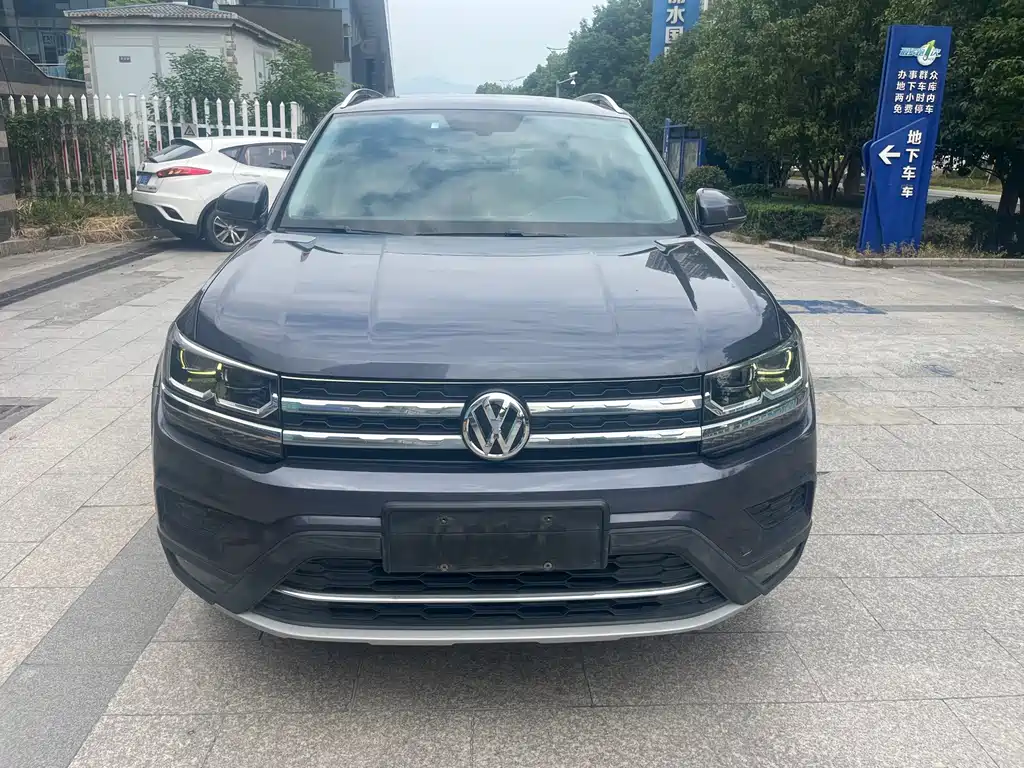 Volkswagen Tharu — миниатюра 5