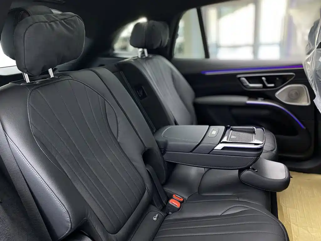 Mercedes-Benz EQS SUV — миниатюра 33