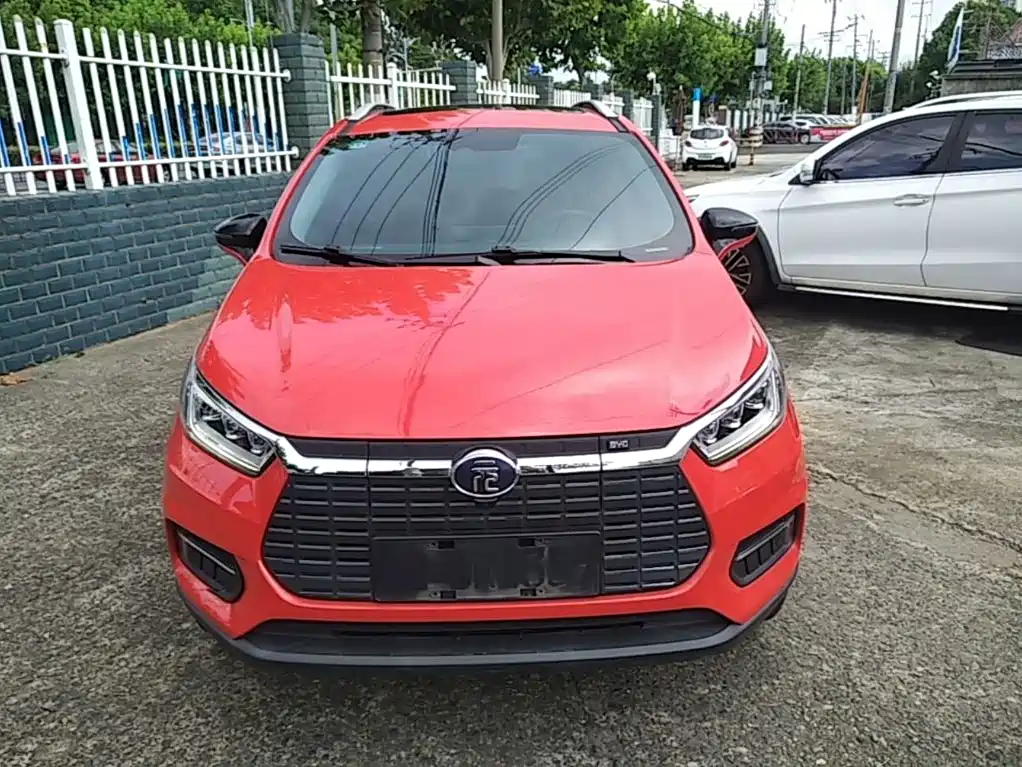 BYD Yuan EV — миниатюра 3