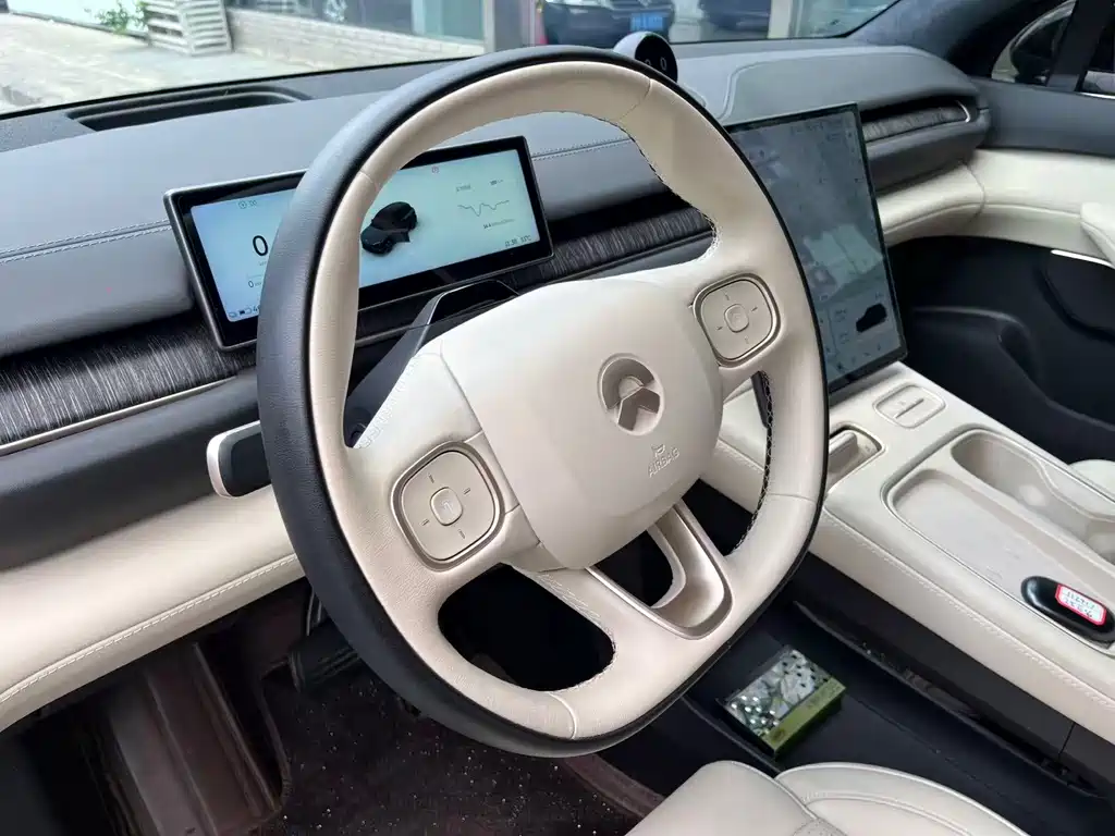 NIO ES6 — миниатюра 8