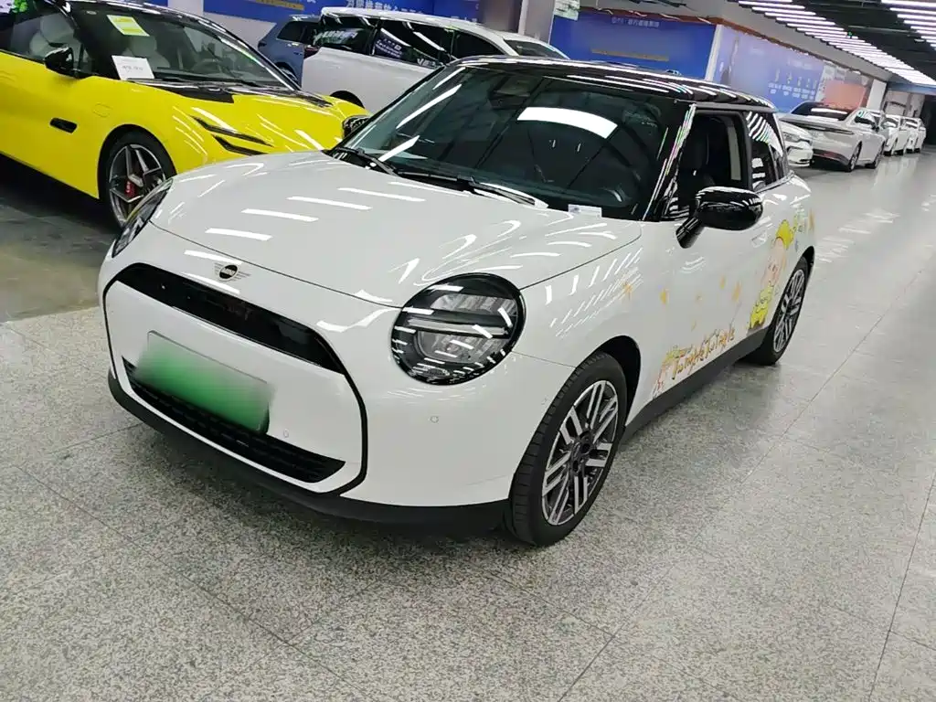 Mini COOPER 2025 456km COOPER E