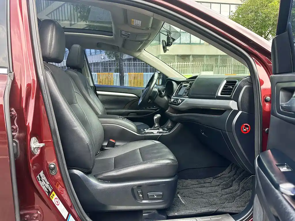 Toyota Highlander — миниатюра 22