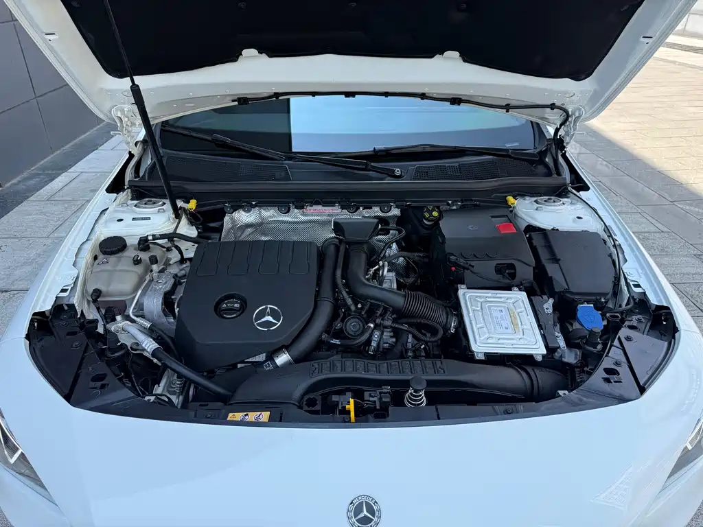 Mercedes-Benz CLA (Import) — миниатюра 11