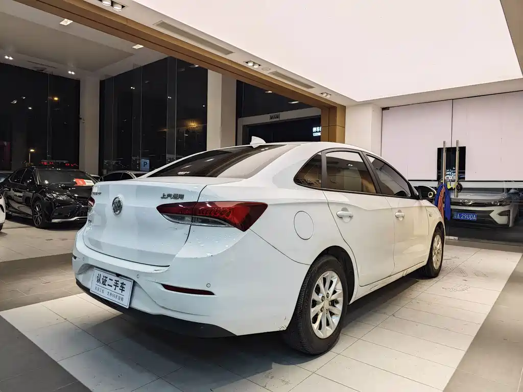 Buick Excelle — миниатюра 33