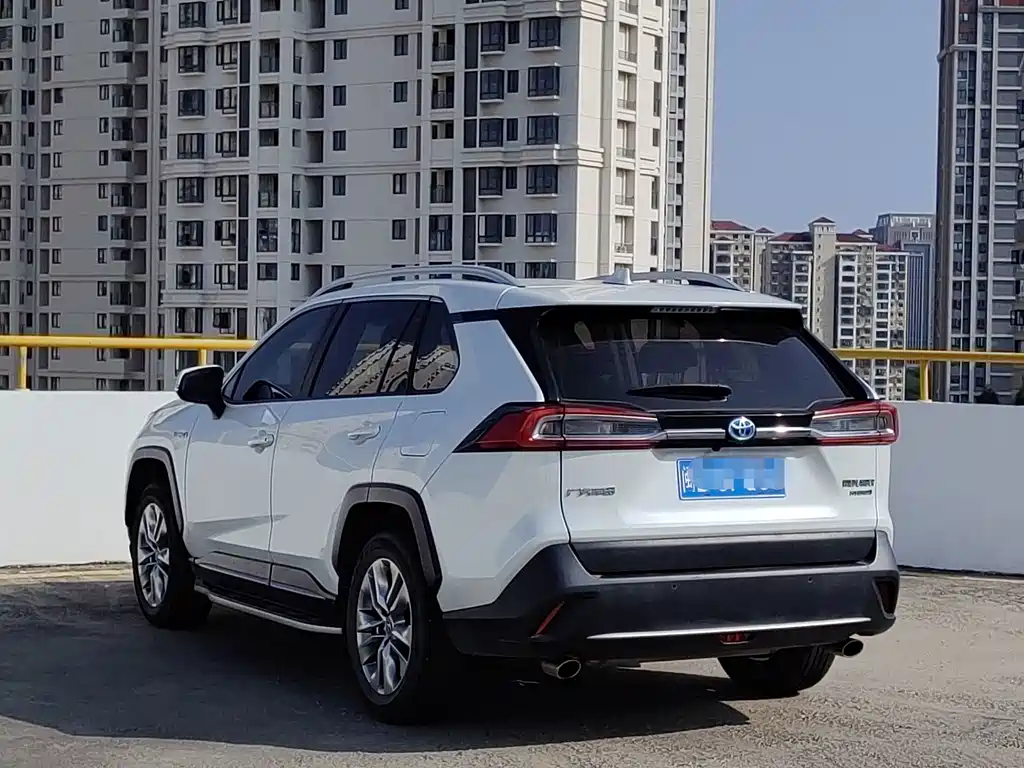 Toyota Wildlander — миниатюра 7