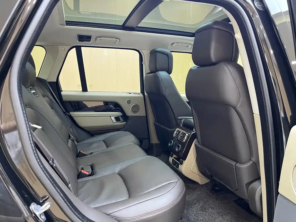 Land Rover Range Rover — миниатюра 14