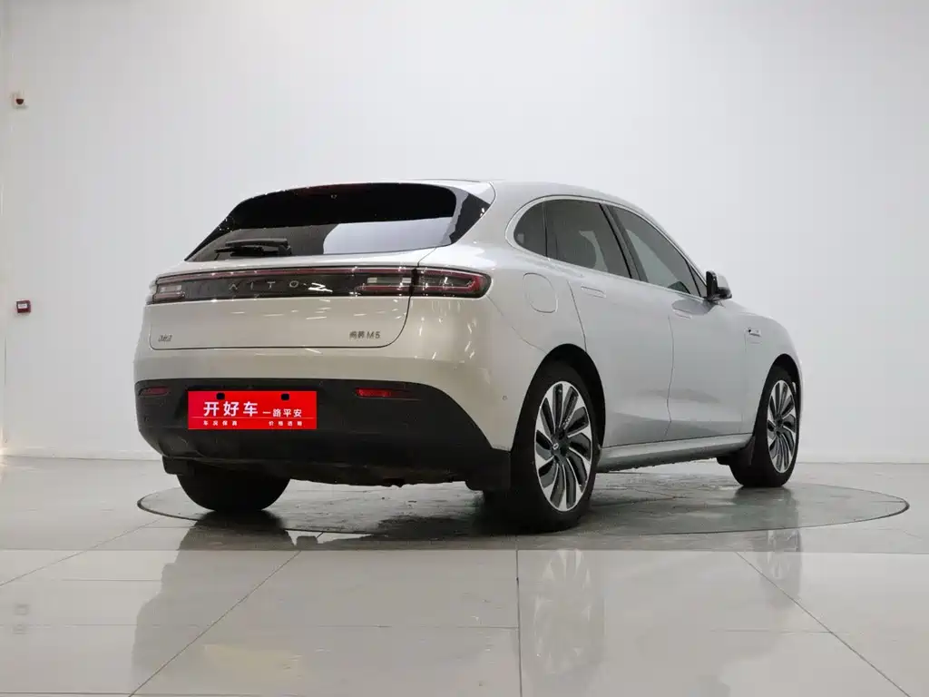 AITO AITO M5 — миниатюра 4