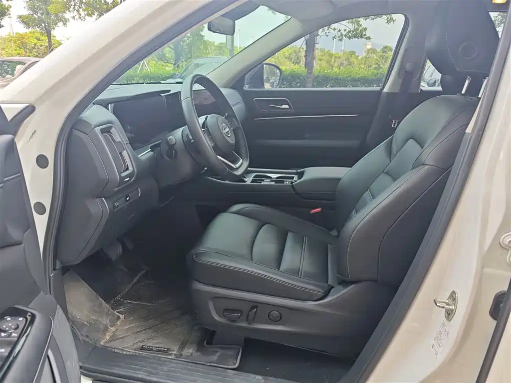 Nissan Teramont — миниатюра 4