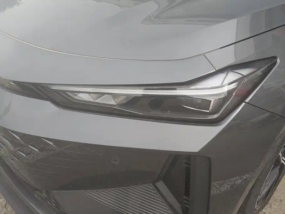 Changan UNI-V iDD — миниатюра 5