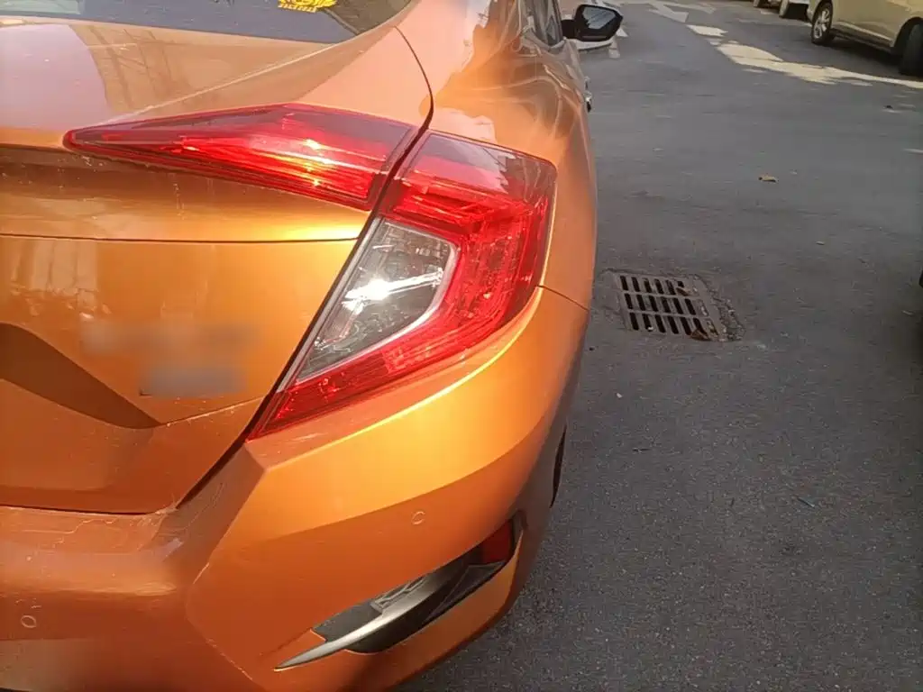 Honda Civic — миниатюра 8
