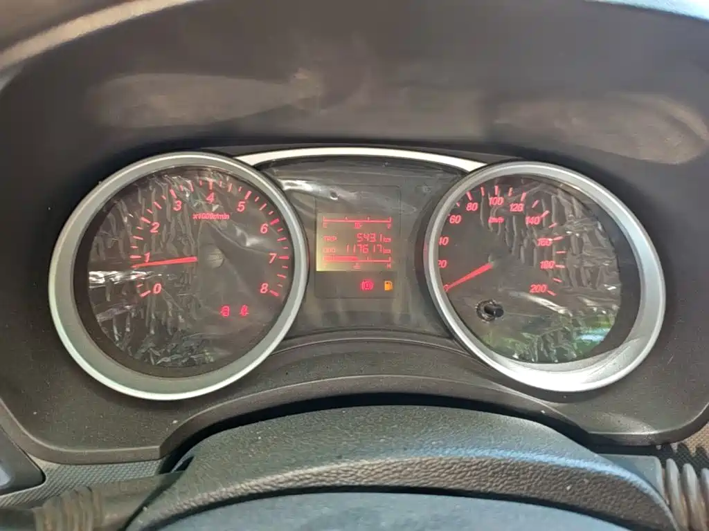 Wuling Hongguang — миниатюра 12