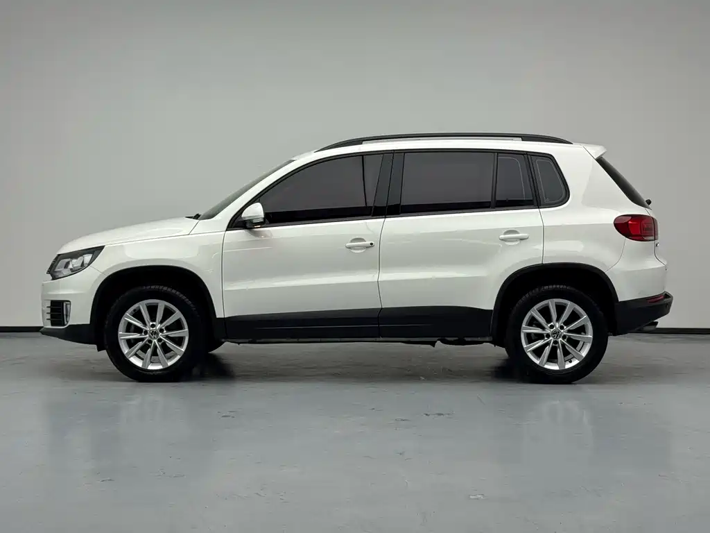 Volkswagen Tiguan — миниатюра 8