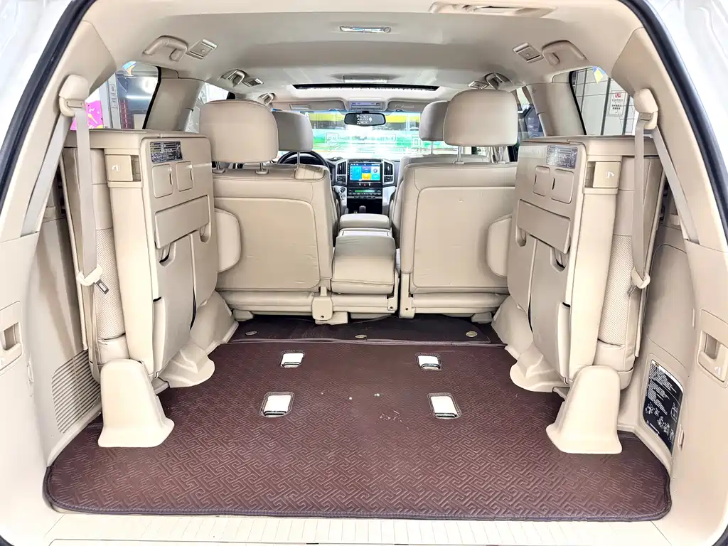 Toyota Land Cruiser 2012 4.0L AT VX