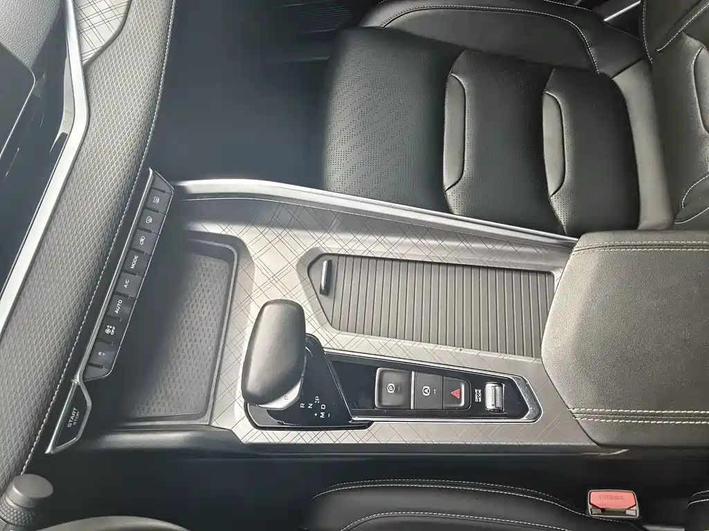 Geely Xingrui — миниатюра 8