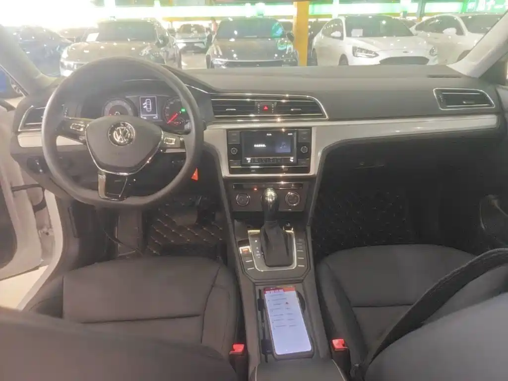 Volkswagen Lamando — миниатюра 10
