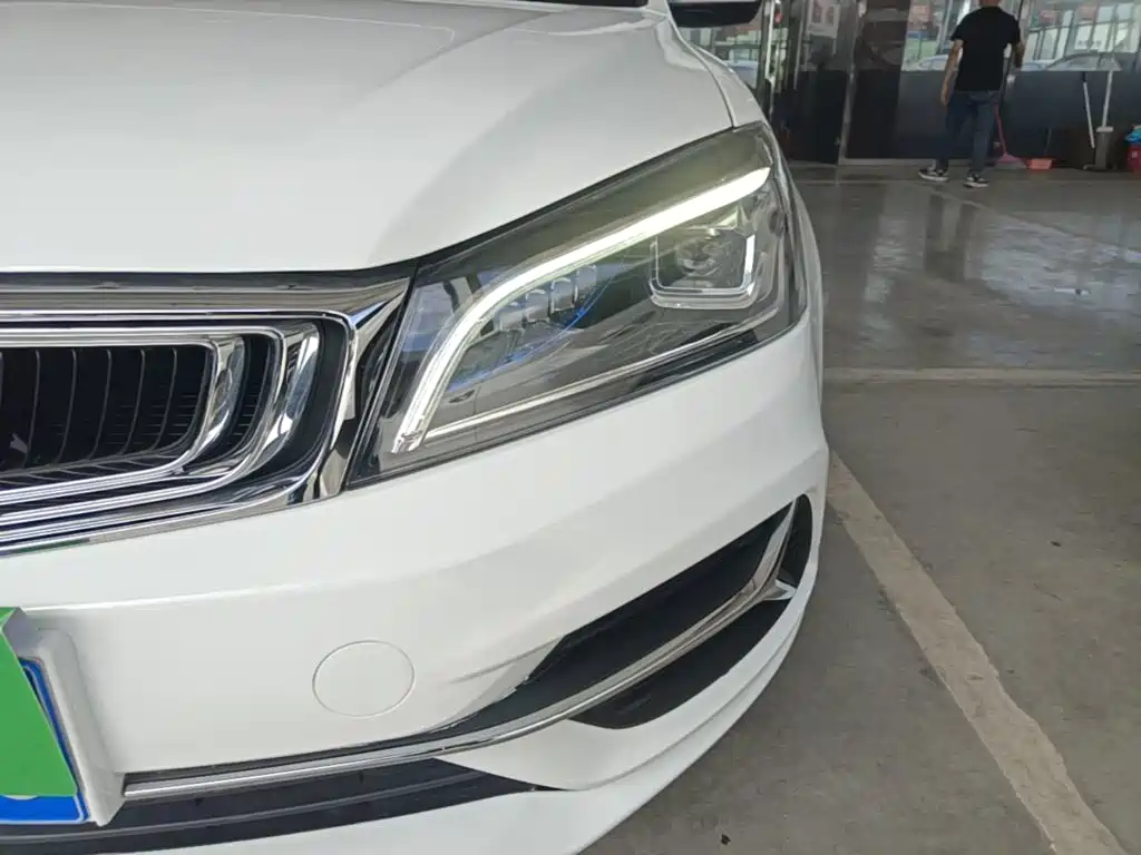 Geely Emgrand — миниатюра 24