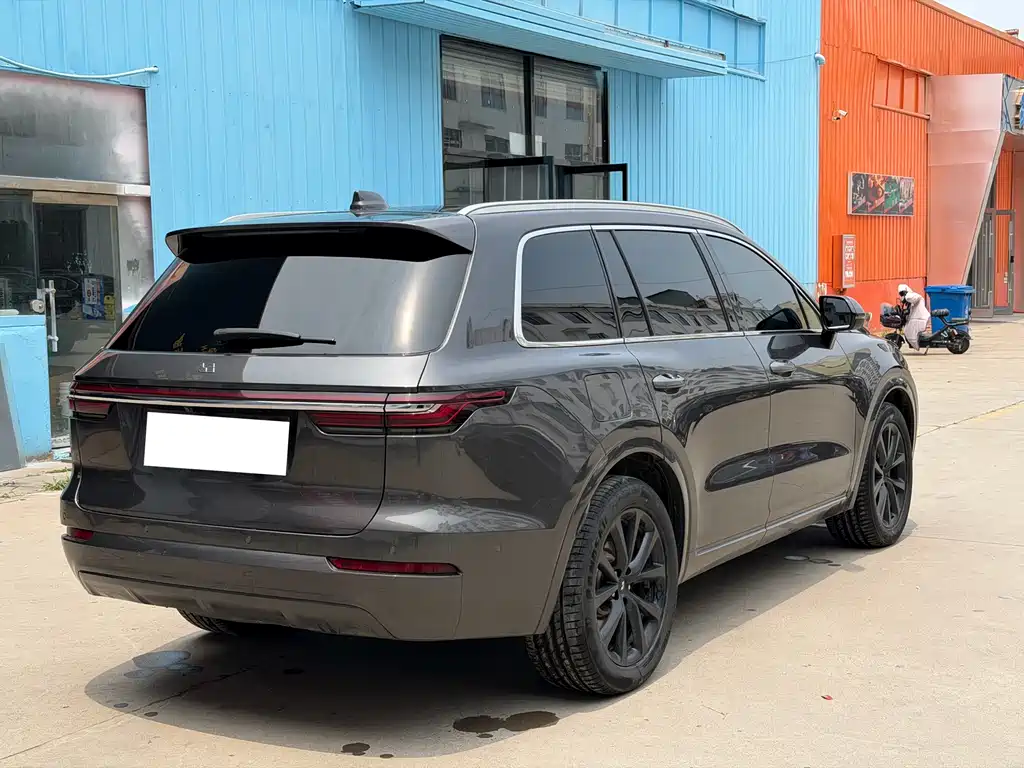 Li Auto ONE 2021 6 мест