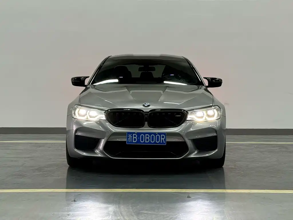 BMW M5 — миниатюра 2