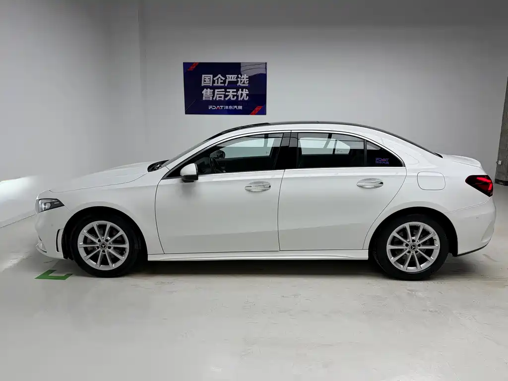 Mercedes-Benz A-Class — миниатюра 9