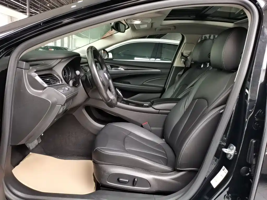 Buick LaCrosse — миниатюра 15