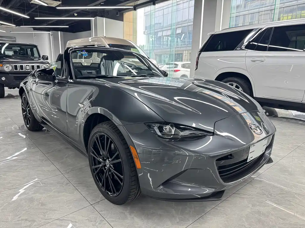 Mazda MX-5 2025 2.0L MT