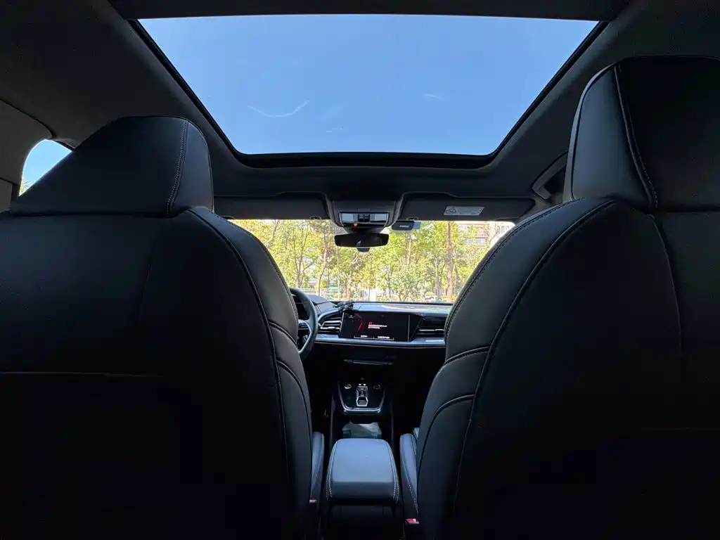 Audi Q4 e-tron — миниатюра 21