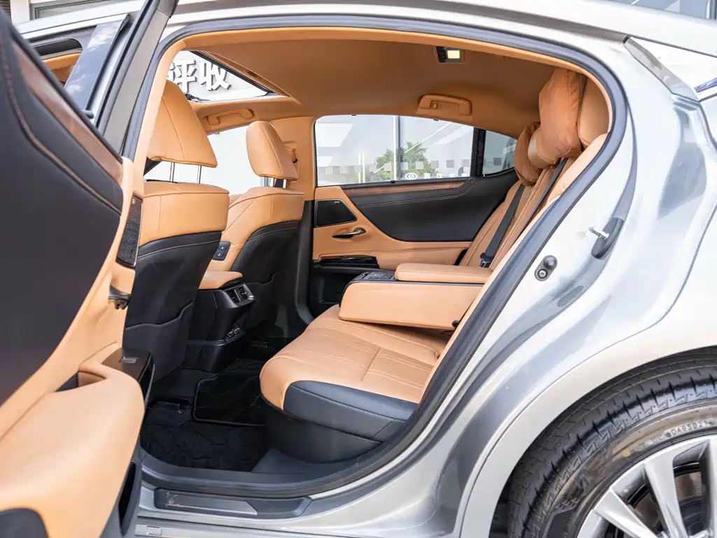 Lexus ES 2021 300h Executive