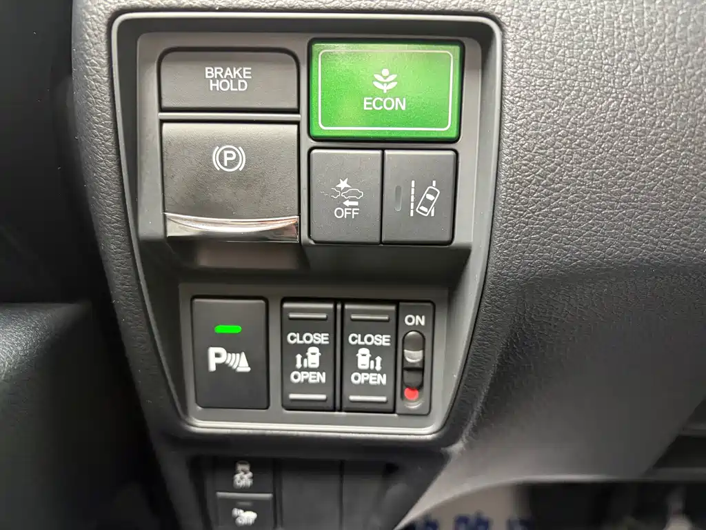 Honda Elysion — миниатюра 20