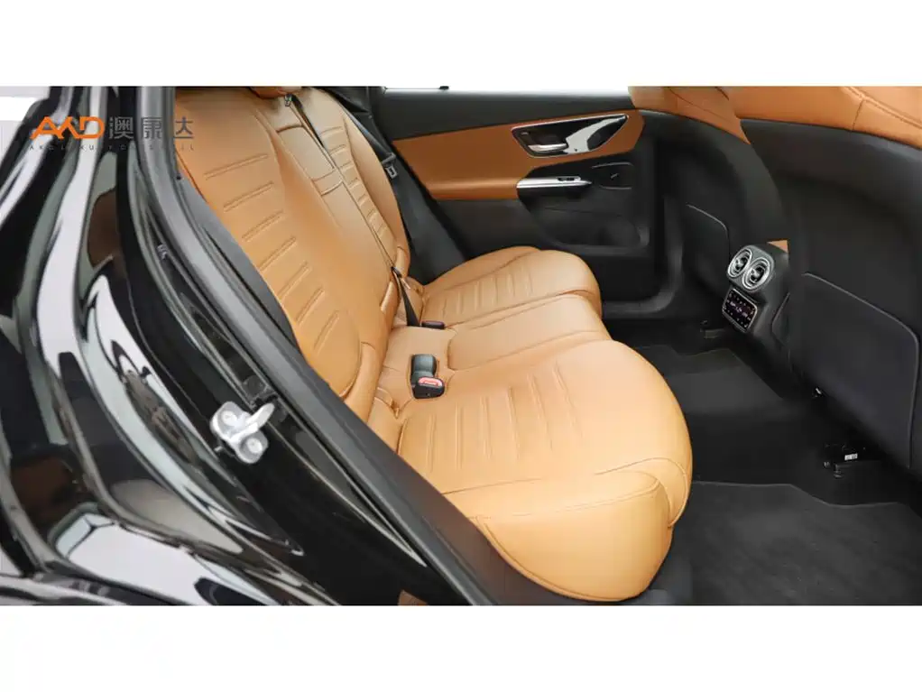 Mercedes-Benz GLC 2024 GLC 300 L 4MATIC 5 мест