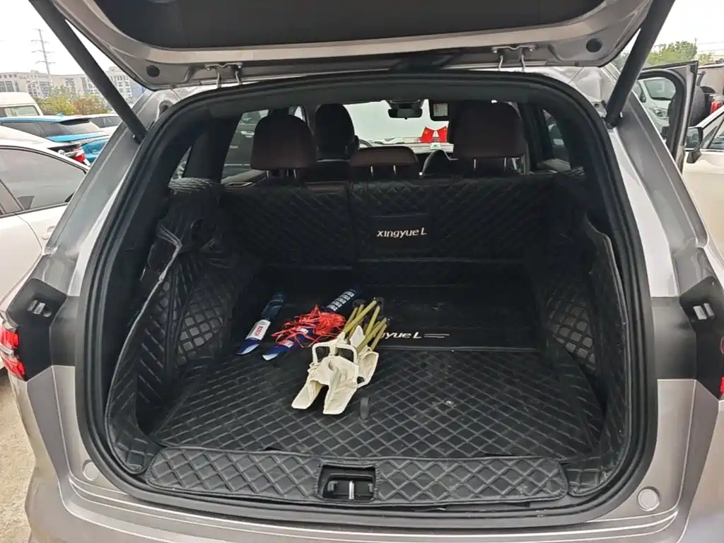 Geely Xingyue L — миниатюра 15