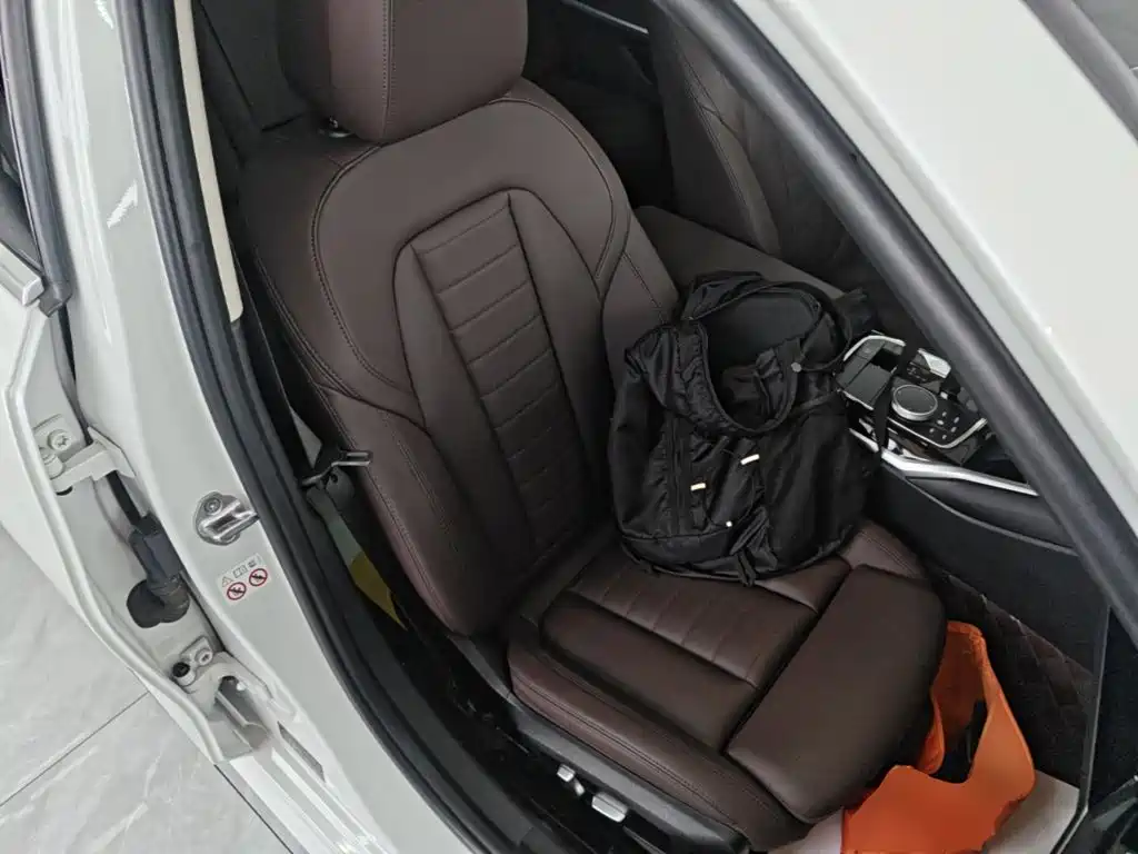 BMW 3 Series — миниатюра 25