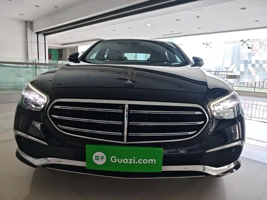Mercedes-Benz E-Class — миниатюра 3