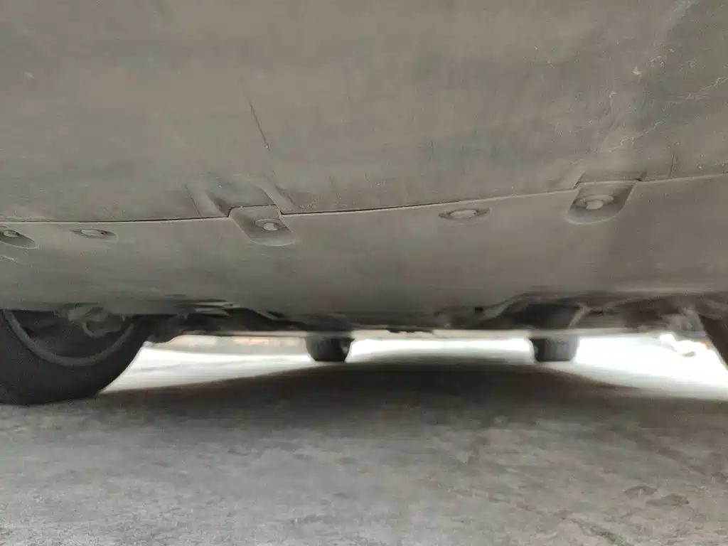 Tesla Model Y — миниатюра 23
