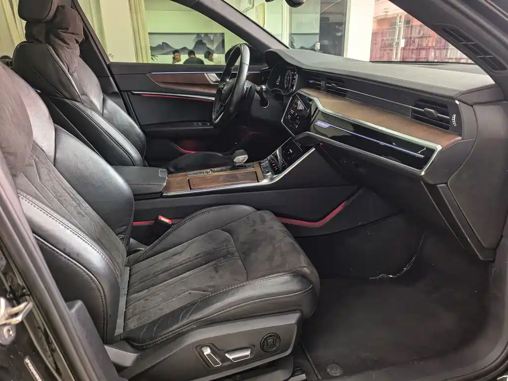 Audi A6L — миниатюра 13