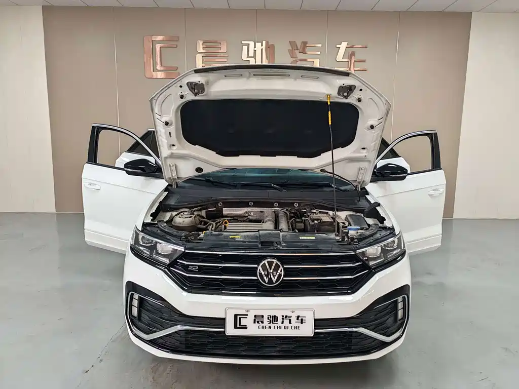 Volkswagen T-Roc — миниатюра 15