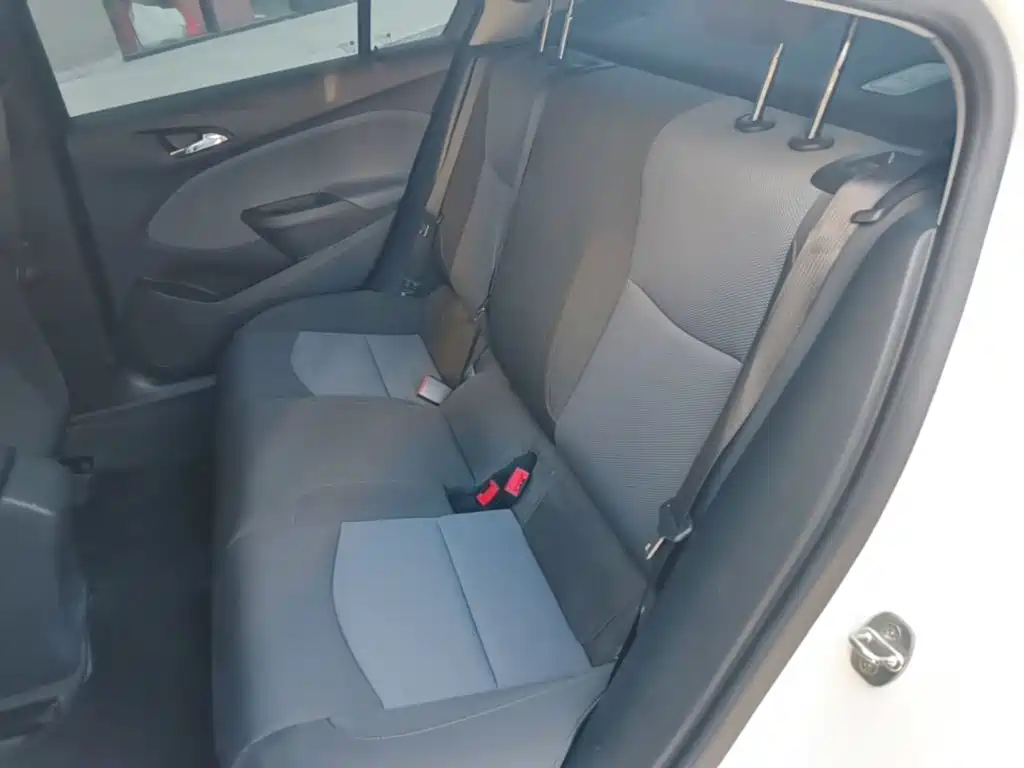 Chevrolet Cruze — миниатюра 17