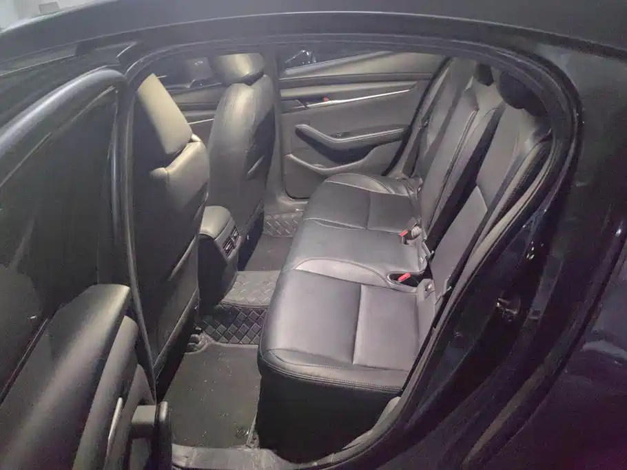 Mazda 3 Axela — миниатюра 11