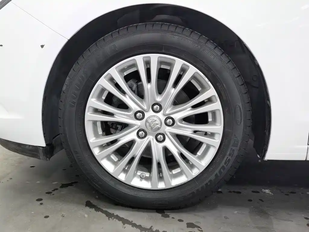 Buick Excelle — миниатюра 17